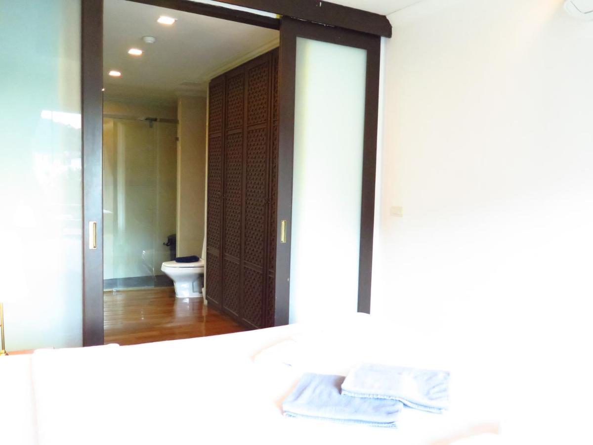 639 2 Bedroom Contemporary Teak Wood Semesterbostad *
