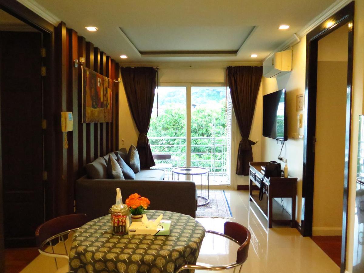 Semesterbostad 639 2 Bedroom Contemporary Teak Wood