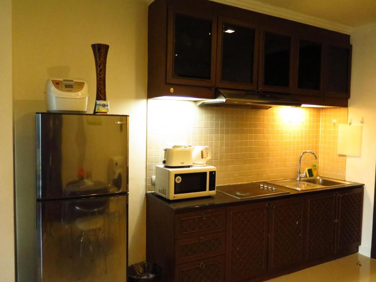 639 2 Bedroom Contemporary Teak Wood Semesterbostad Patong
